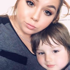 Meet your Posher, Katelyn